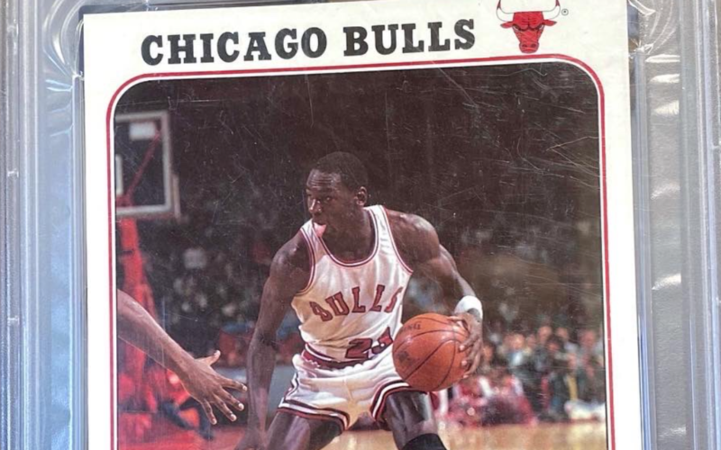 An extra-large1985 Michael Jordan rookie card