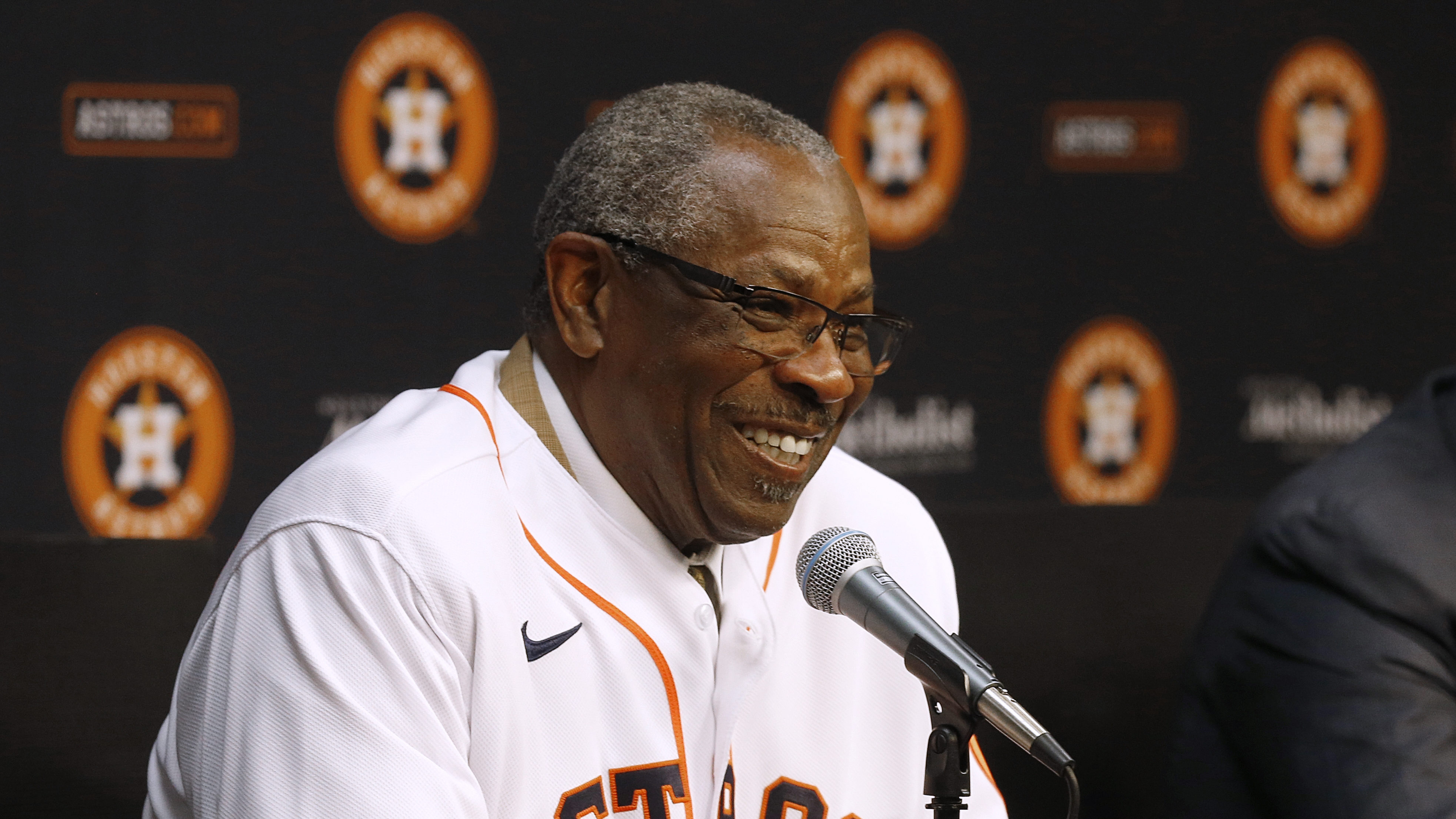 Dusty Baker hopeful about Astros - ESPN 98.1 FM - 850 AM WRUF