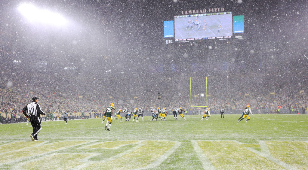 Packers NFL playoff weather at Lambeau could have snow, cold front