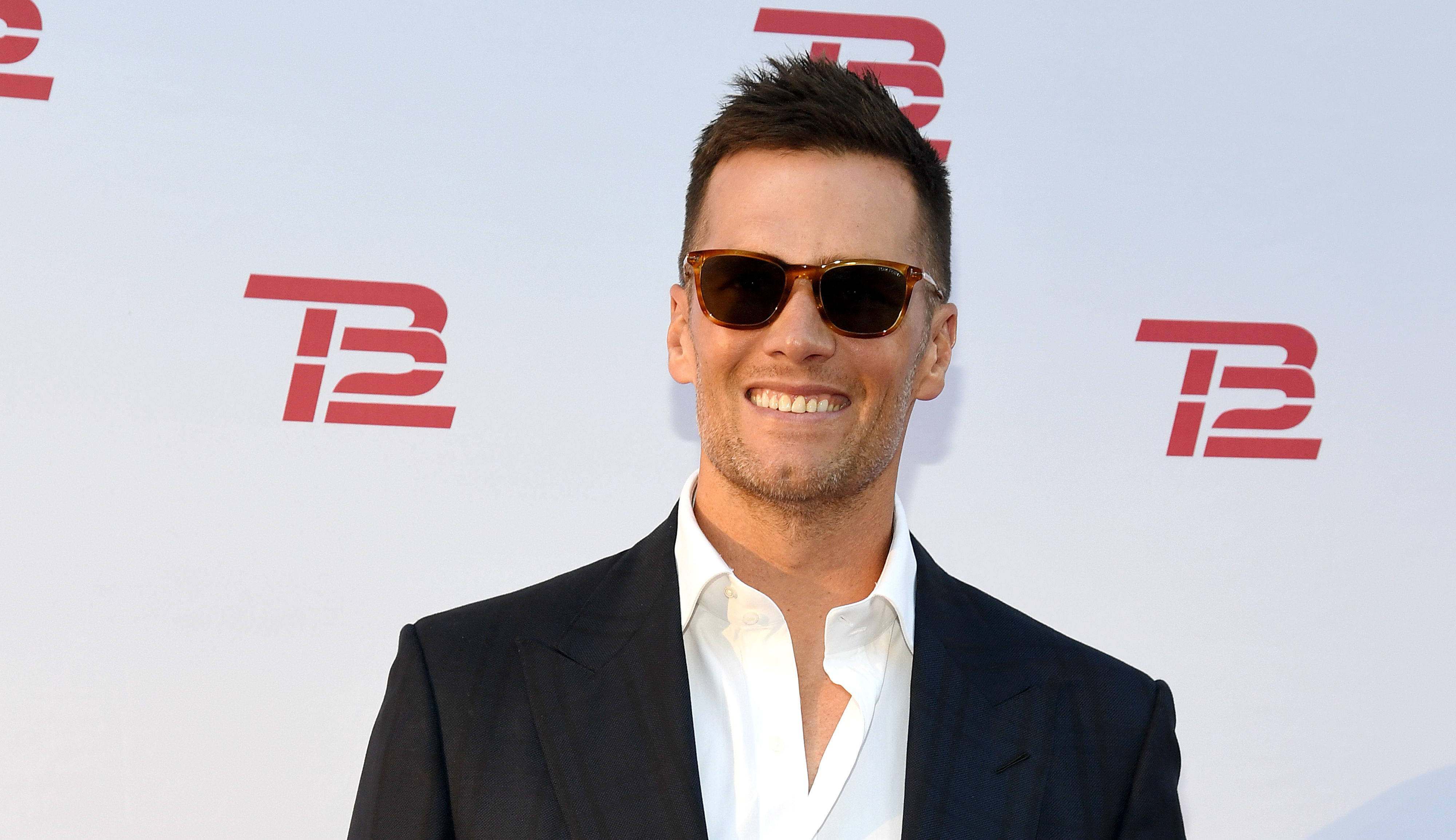 Tom Brady Walks '80 for Brady' Red Carpet in L.A. – The Hollywood Reporter