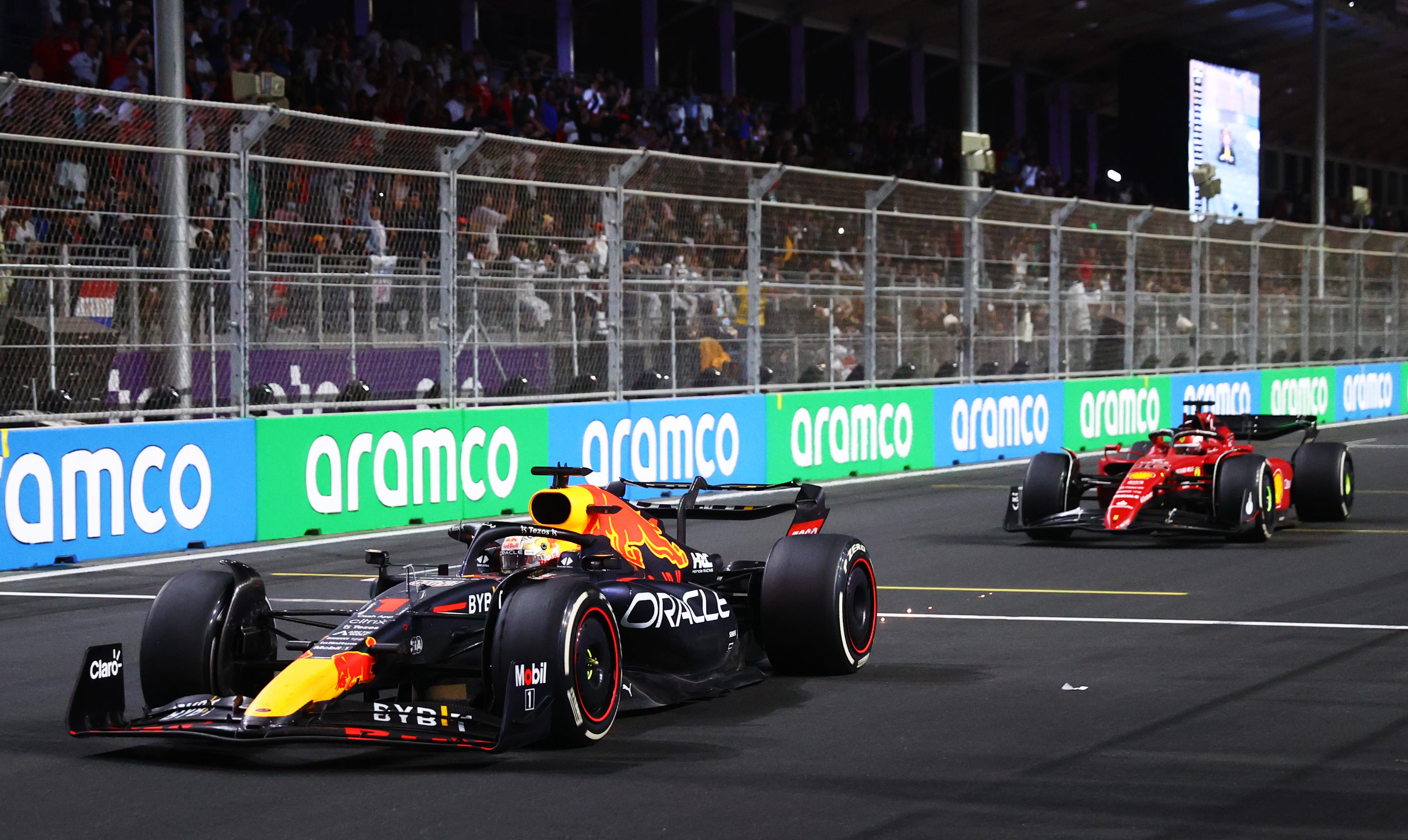 Club formula 1. Red bull f1 2022. Болид f1 2022. Red bull f1 2022 Jeddah. Ред Булл формула 1 2022.