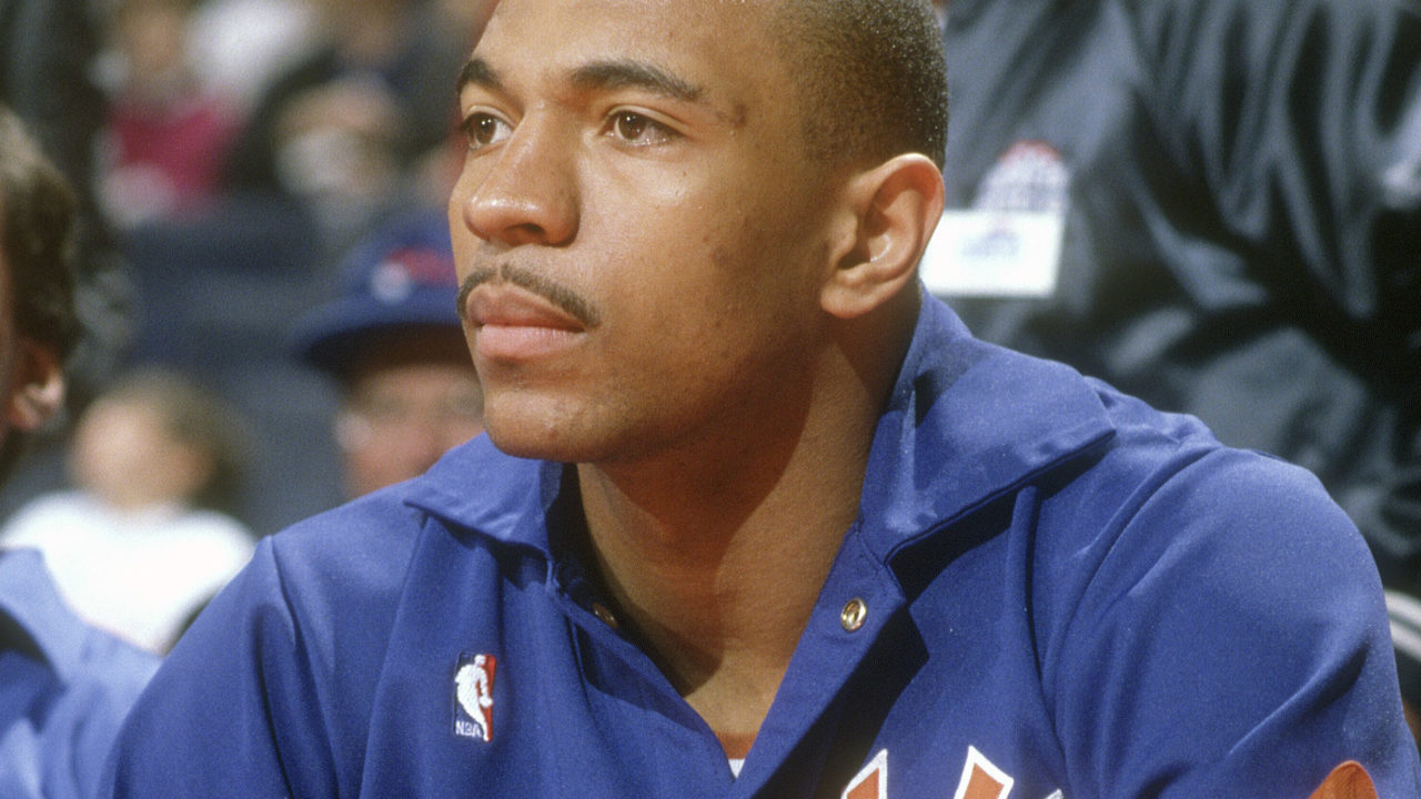 Mark Jackson watches on for the New York Knicks.