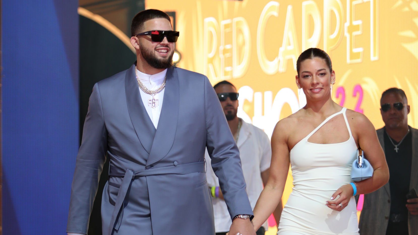 Lourdes Gurriel Jr., kids wear matching outfits on Red Carpet