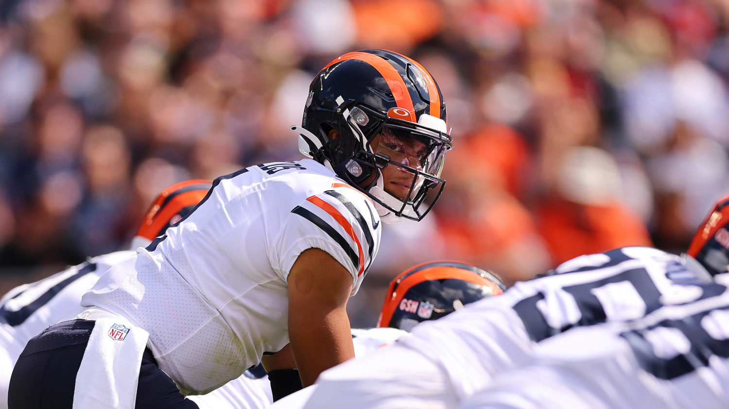 Best Bears-Commanders prop bets today: Justin Fields, Brian