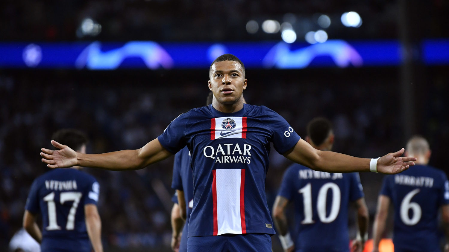 MAILLOT FOOTBALL PSG PARIS SAINT GERMAIN - KYLIAN MBAPPÉ NIKE FRANCE