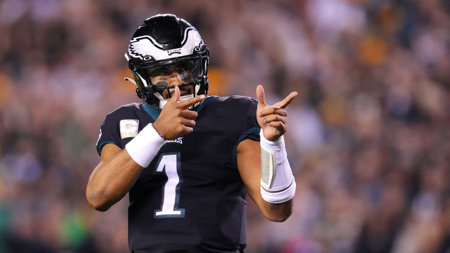 Why Chiefs' Patrick Mahomes will win 2022 NFL MVP over Eagles' Jalen Hurts