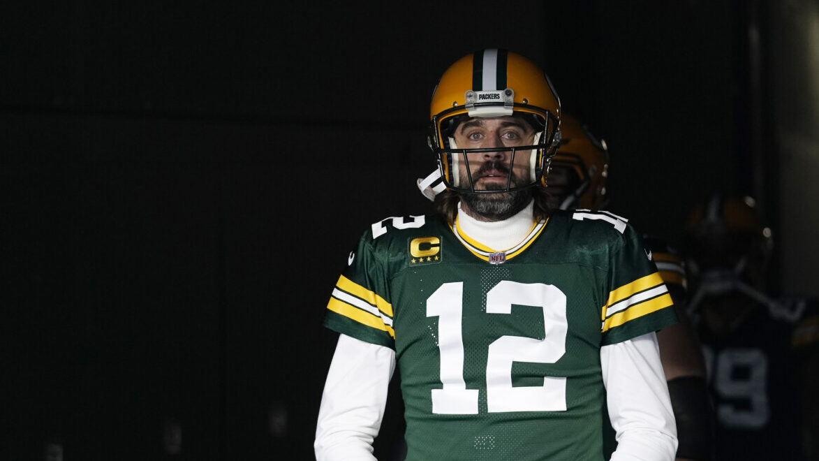 Las Vegas Raiders' Davante Adams clarifies Aaron Rodgers-Derek