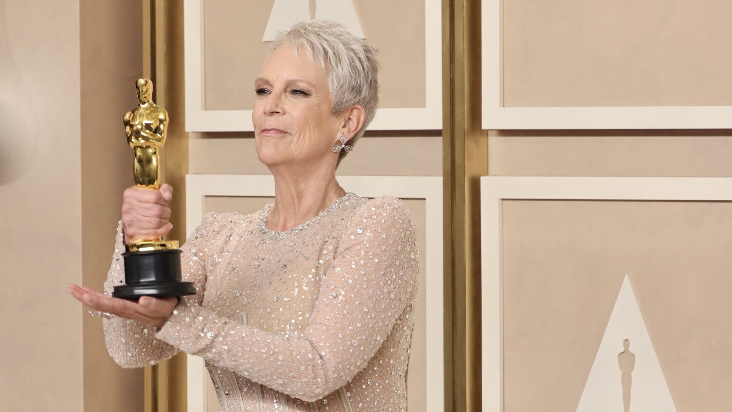 Jamie Lee Curtis Porn Hardcore - Jamie Lee Curtis Snags Oscar Win For 'Everything Everywhere'