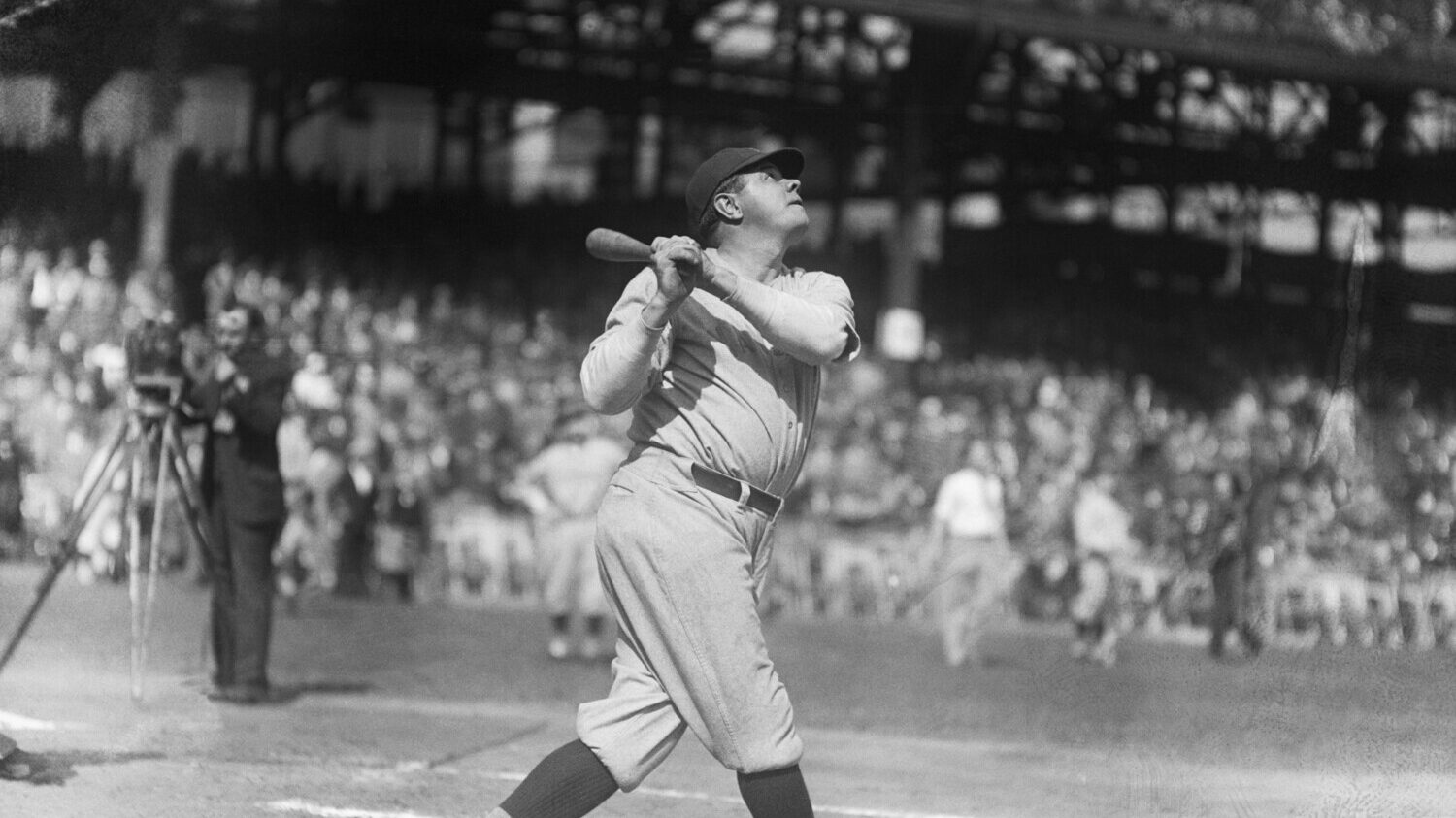 Vintage Babe Ruth jersey sells for record $5.64 million 