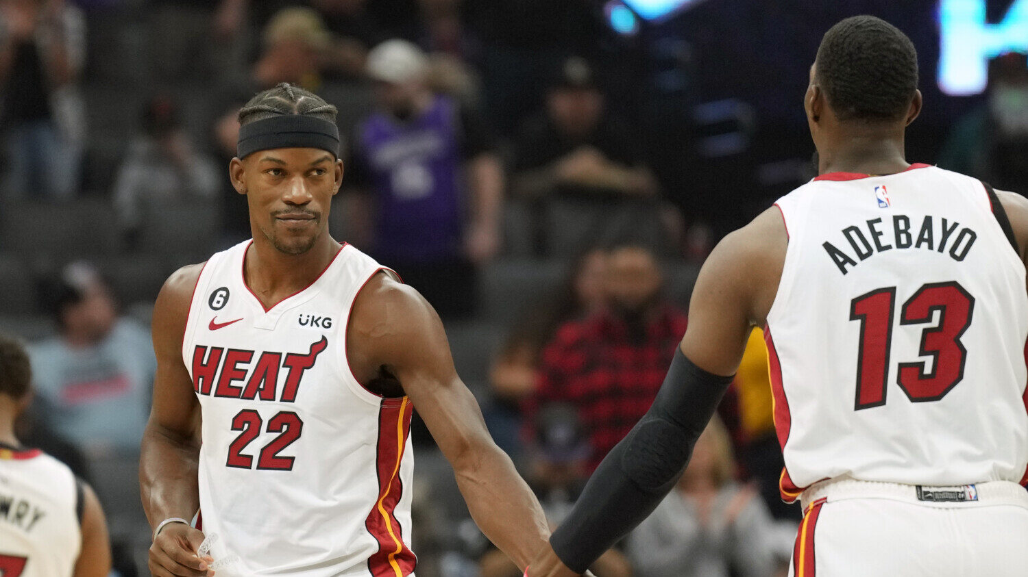 Jimmy Butler Signs Max-Salary Extension With Heat