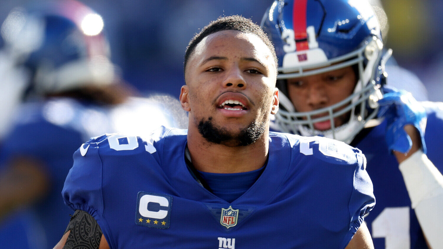 NFL Breaking News: Saquon Barkley Signs Franchise Tag & Reports To Giants  Training Camp