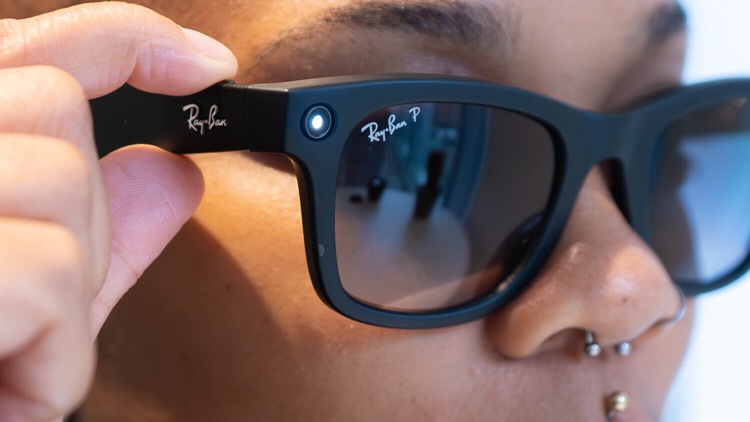 Tech Talk Reviews: Ray-Ban Meta Smart Glasses